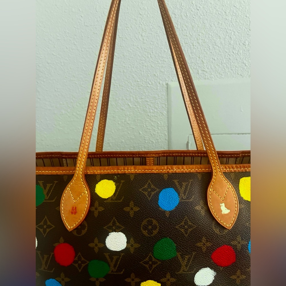 💯 % AUTHENTIC- USED - Picture 3 of 7